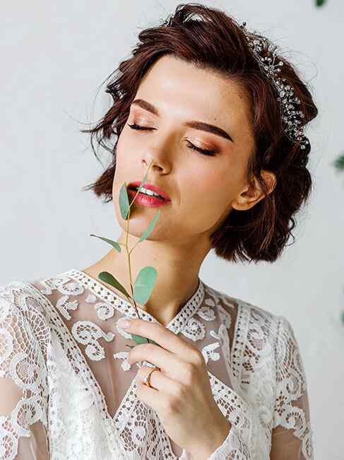 https://alexolgawedding.com/wp-content/uploads/2020/11/home_02_image_02.jpg