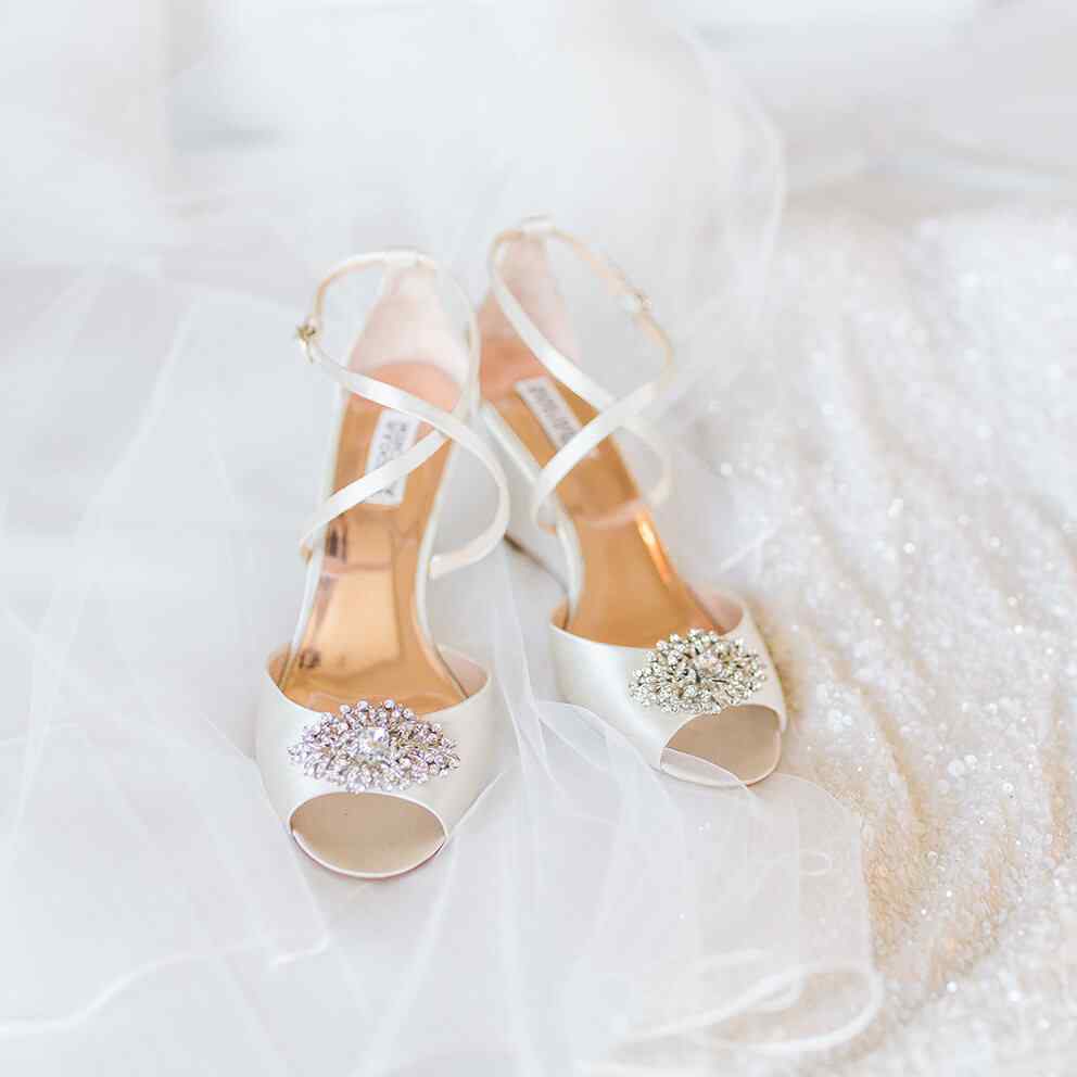 https://alexolgawedding.com/wp-content/uploads/2020/11/wedding_style_square_01.jpg